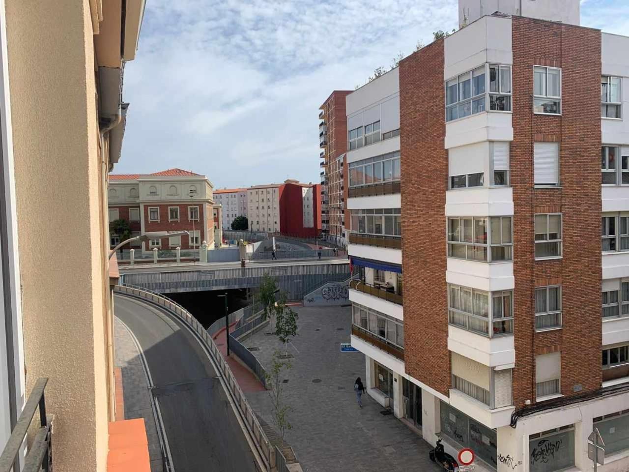 Ramon Y Cajal Suites De Luxe León Buitenkant foto