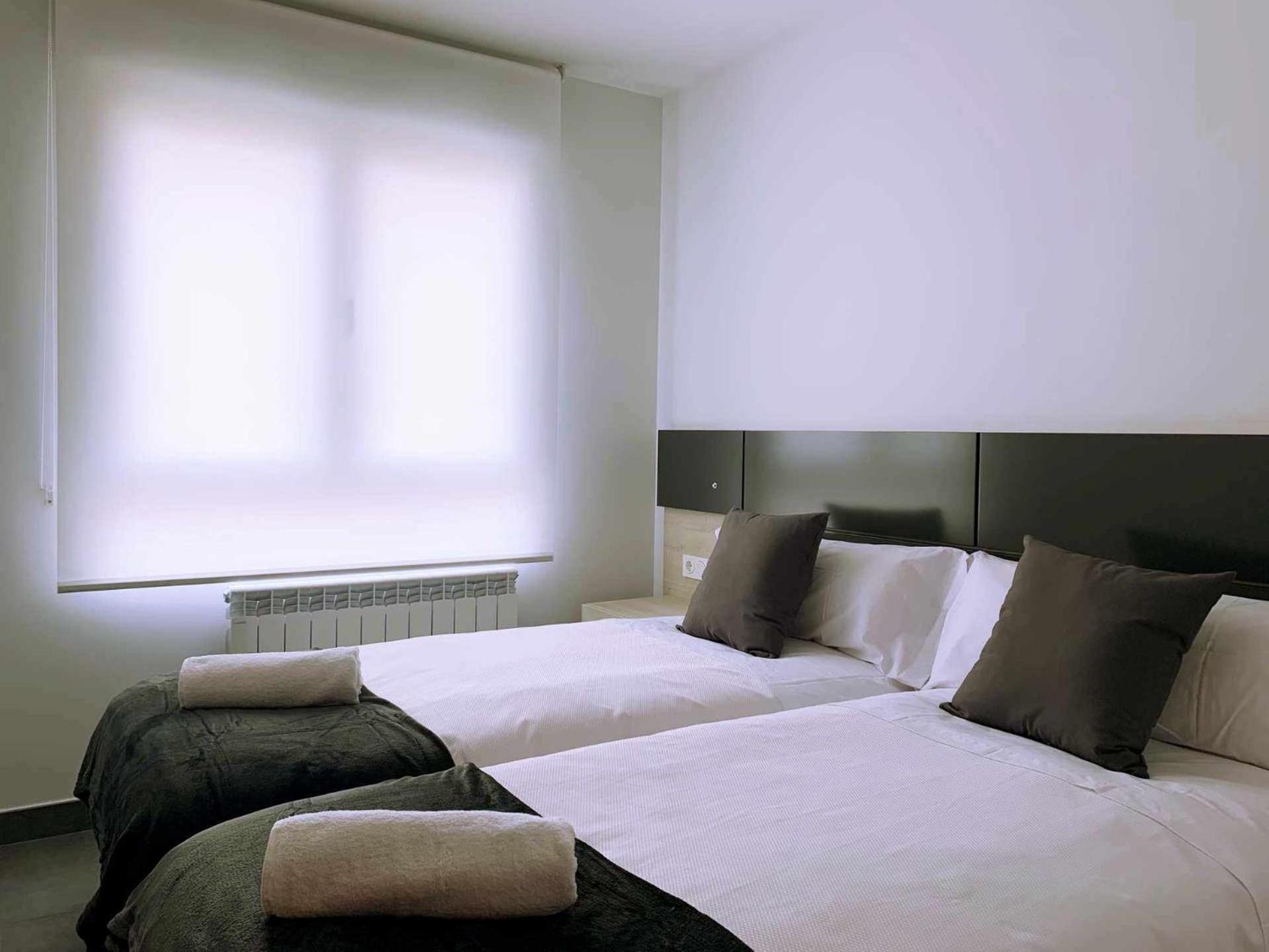 Ramon Y Cajal Suites De Luxe León Buitenkant foto