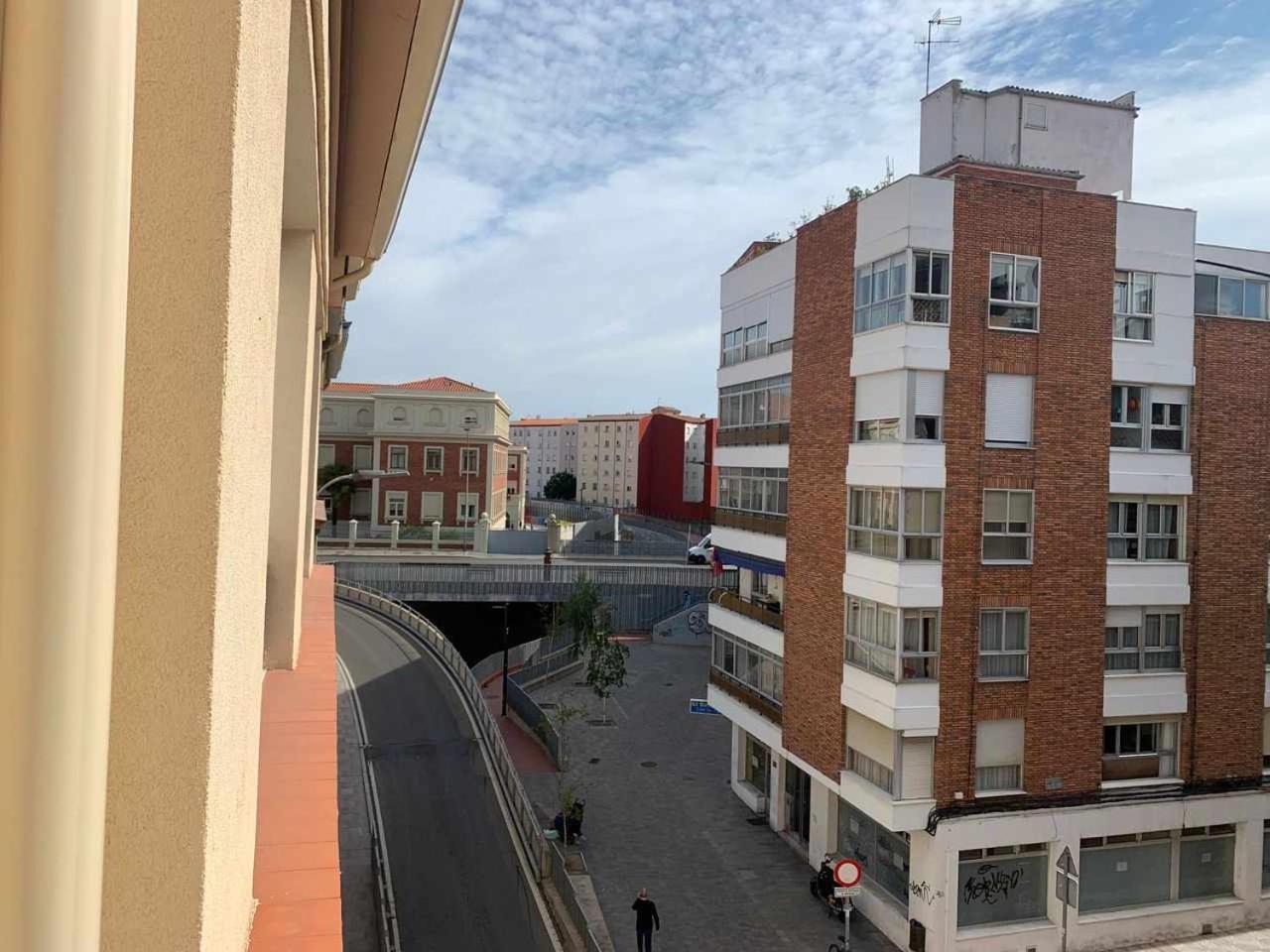 Ramon Y Cajal Suites De Luxe León Buitenkant foto