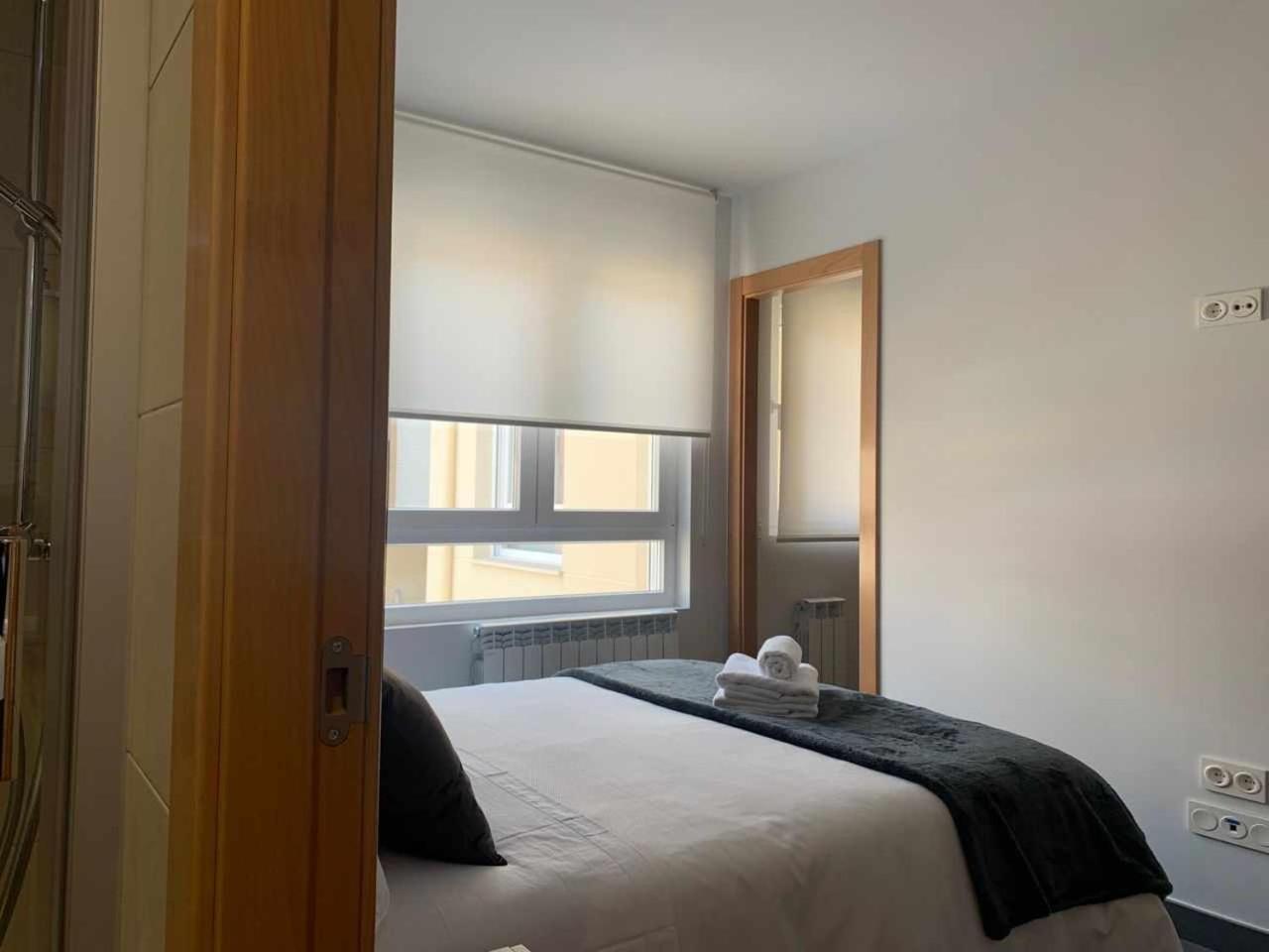 Ramon Y Cajal Suites De Luxe León Buitenkant foto