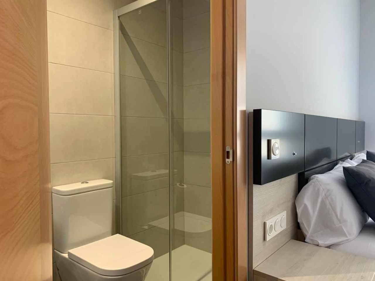 Ramon Y Cajal Suites De Luxe León Buitenkant foto
