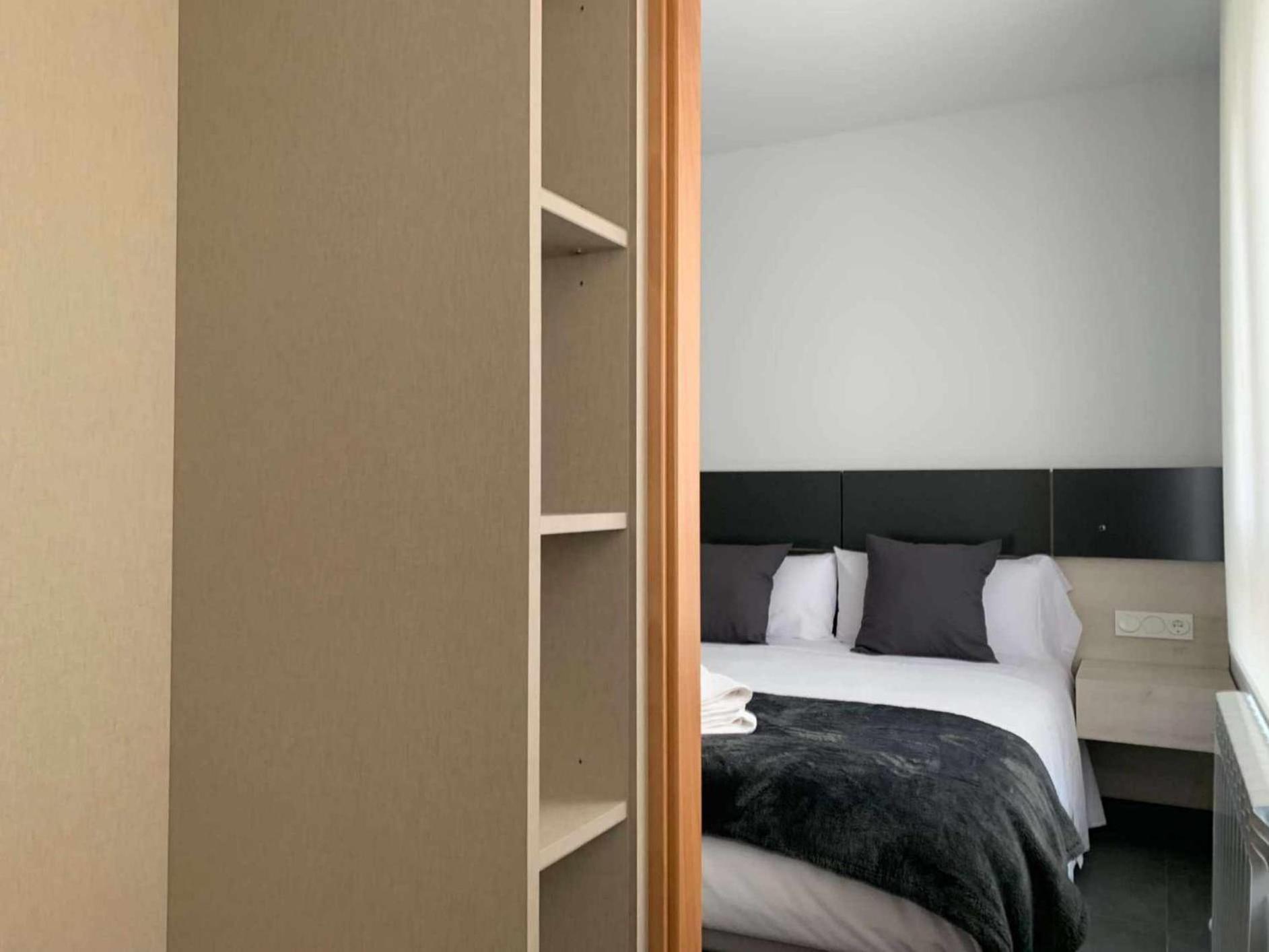Ramon Y Cajal Suites De Luxe León Buitenkant foto